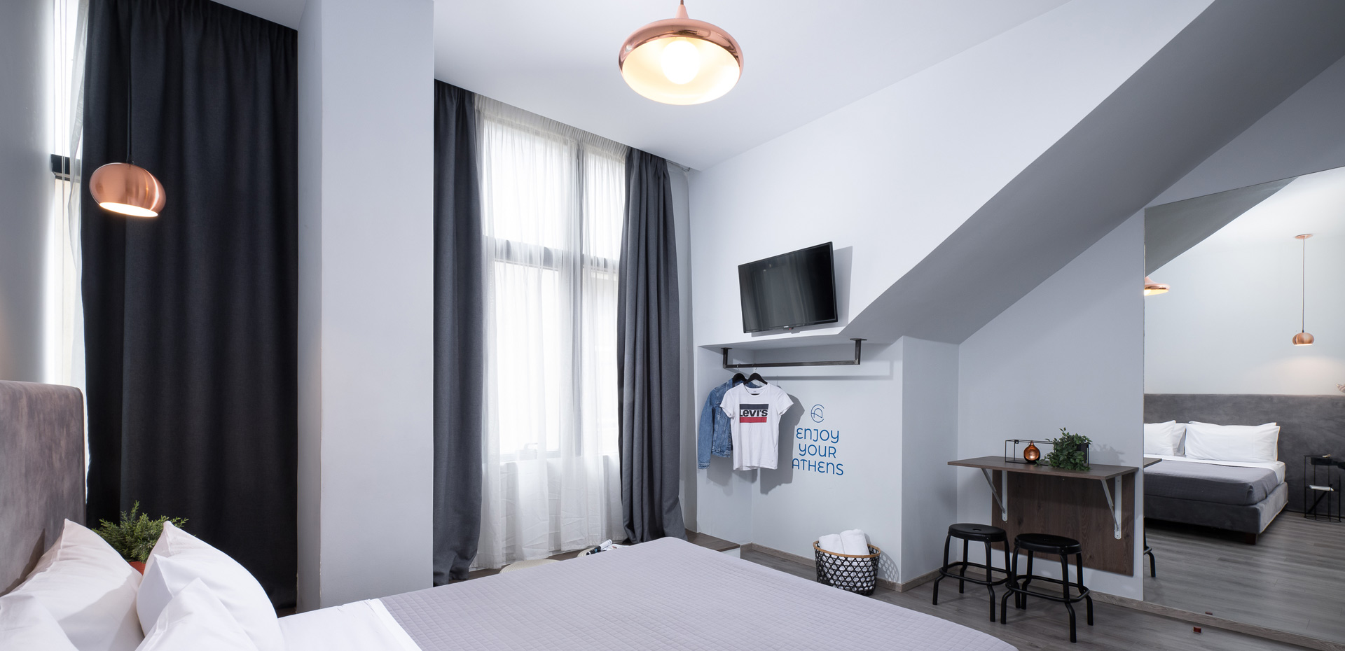 Enattica Monastiraki Living, bedroom with double bed