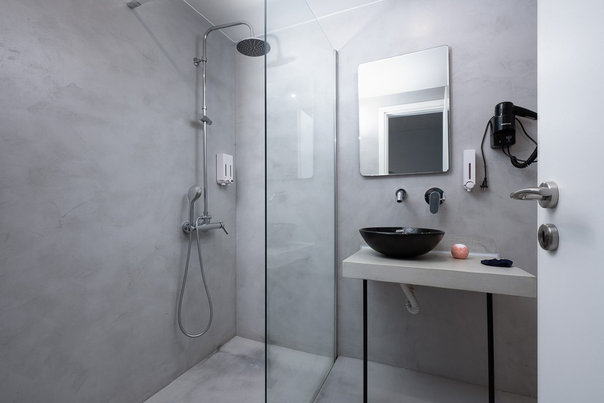 Enattica Monastiraki Living, bathroom